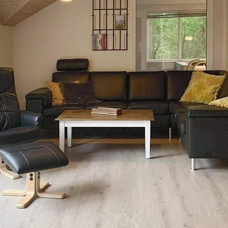 Holiday home 10 Person Holiday Home In Henne *