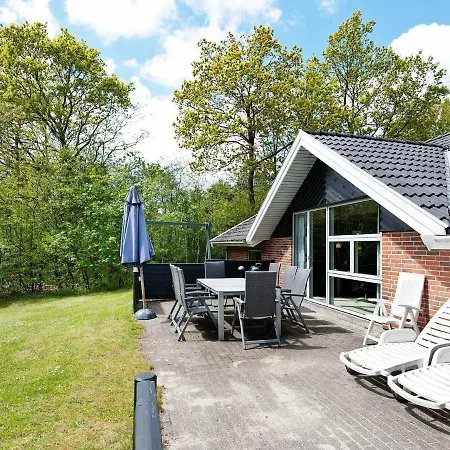 10 Person Holiday In Henne Henne Strand